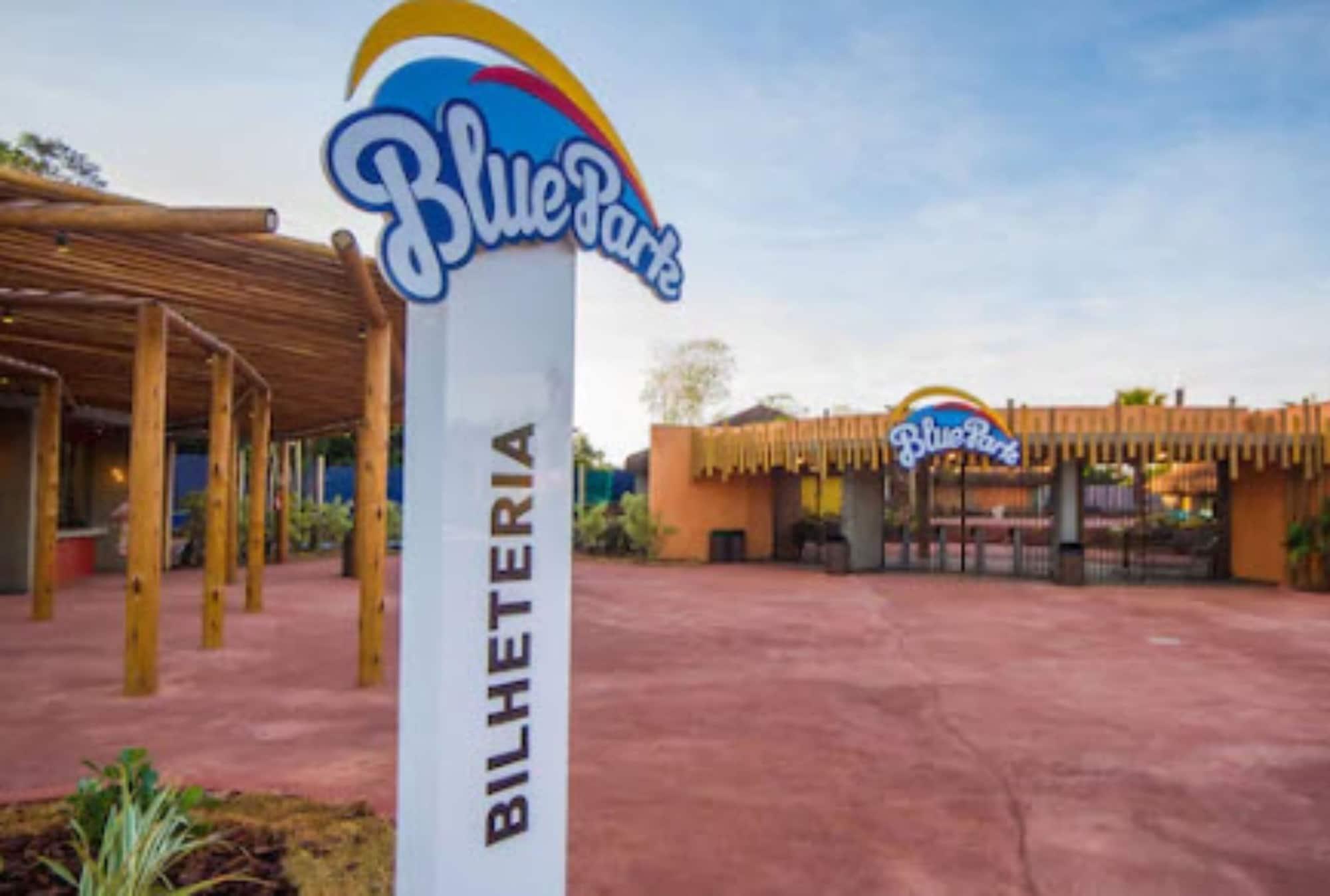 Mabu Thermas Grand Resort Foz do Iguacu Exterior photo Blue Park
