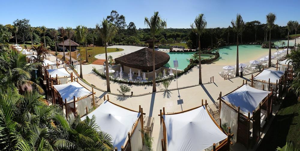 Mabu Thermas Grand Resort Foz do Iguacu Exterior photo The resort's lagoon