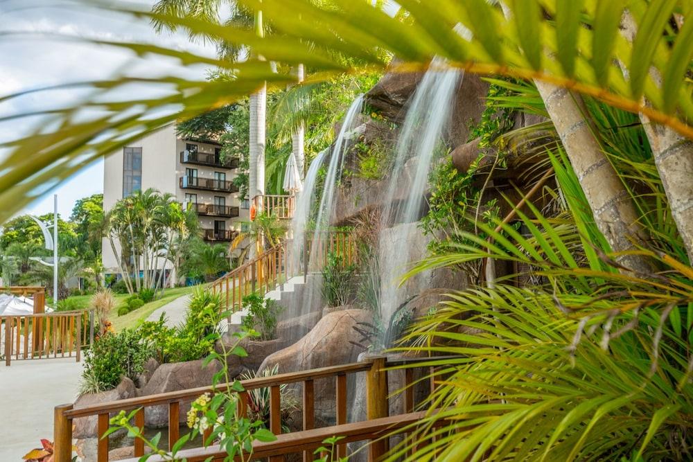 Mabu Thermas Grand Resort Foz do Iguacu Exterior photo The Falls at the Village