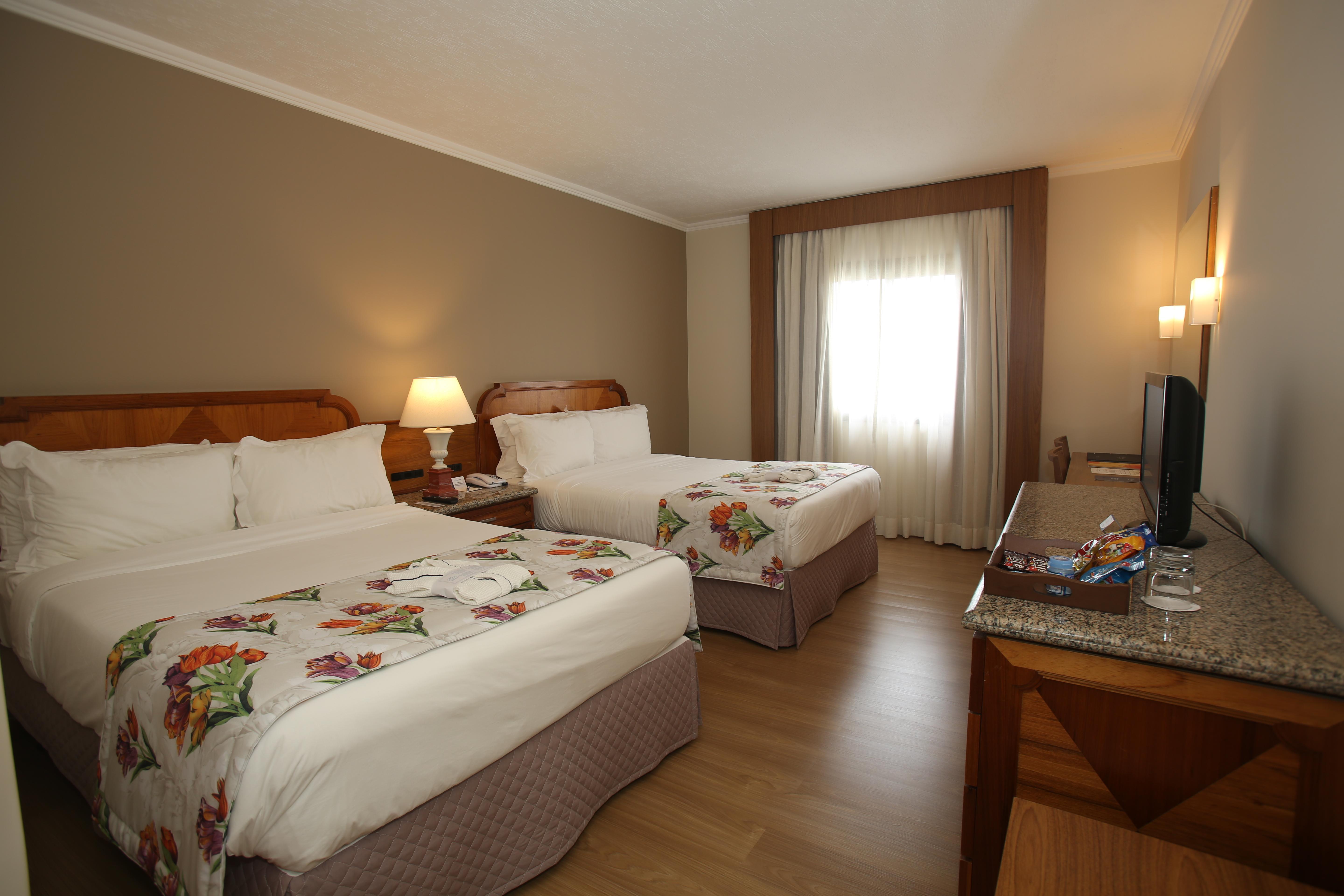 Mabu Thermas Grand Resort Foz do Iguacu Exterior photo A room at the hotel